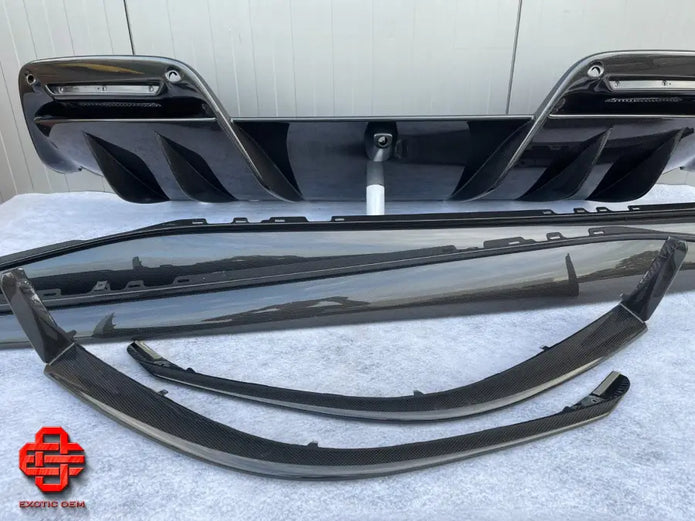 FERRARI 296 OEM CARBON PARTS